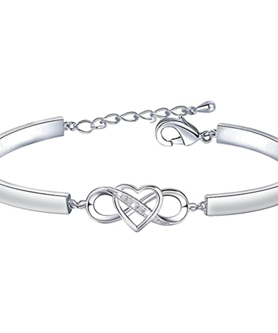 The Love Between Aunt & Niece Is Forever Heart Bracelet